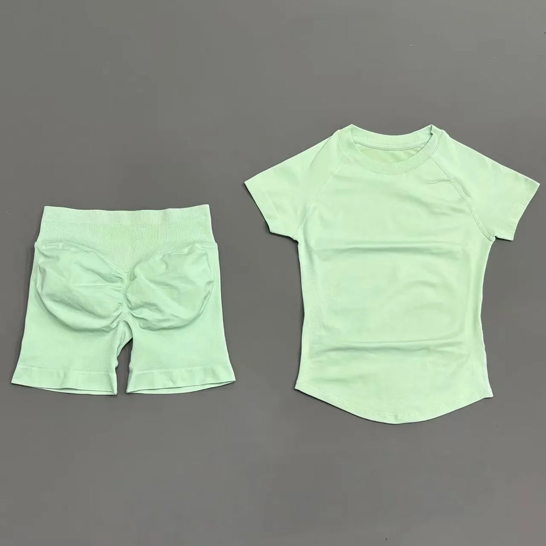 HISTELLO Women’s 2-Piece Seamless Workout Set